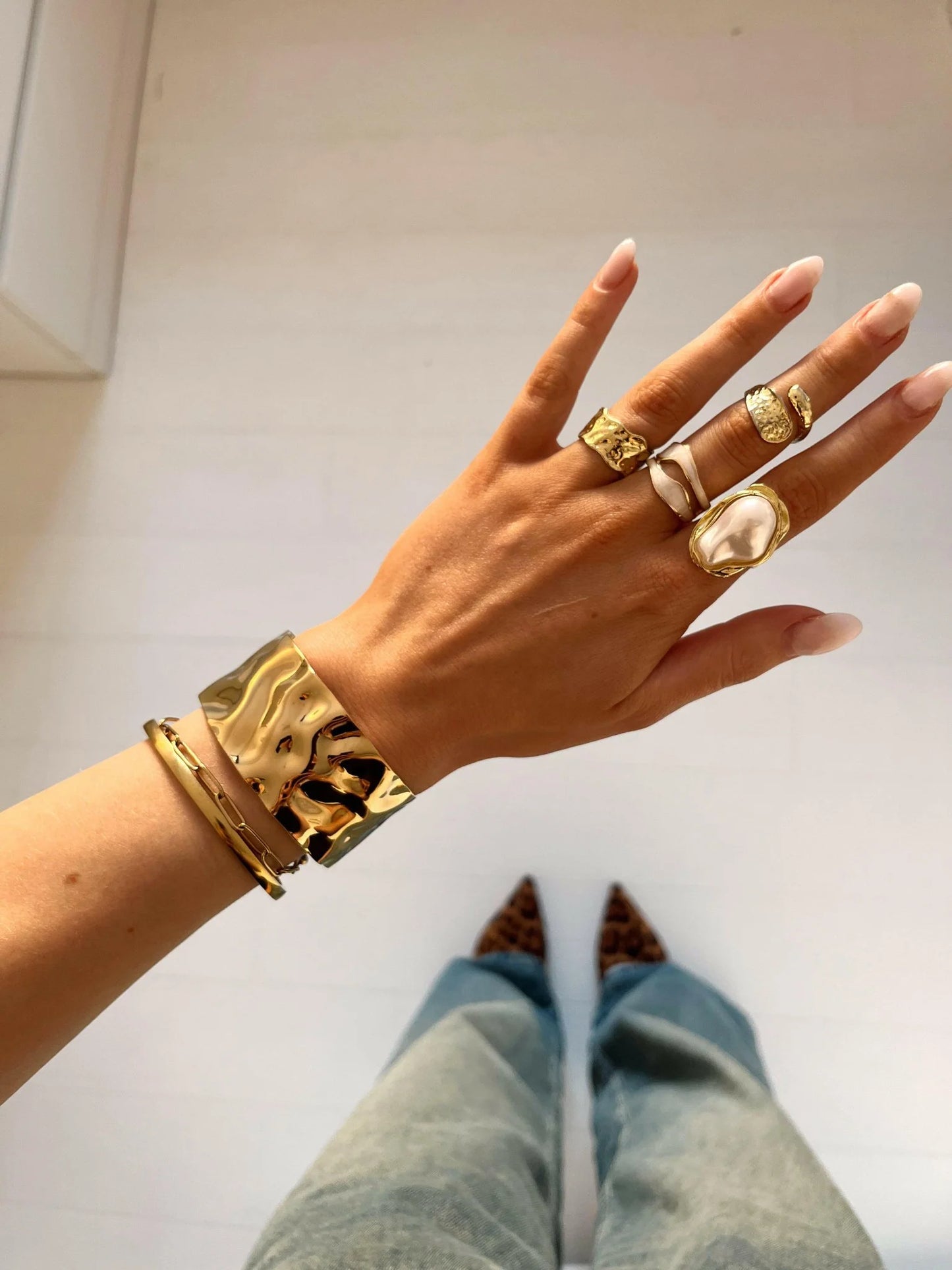 CLEO BANGLE BRACELET