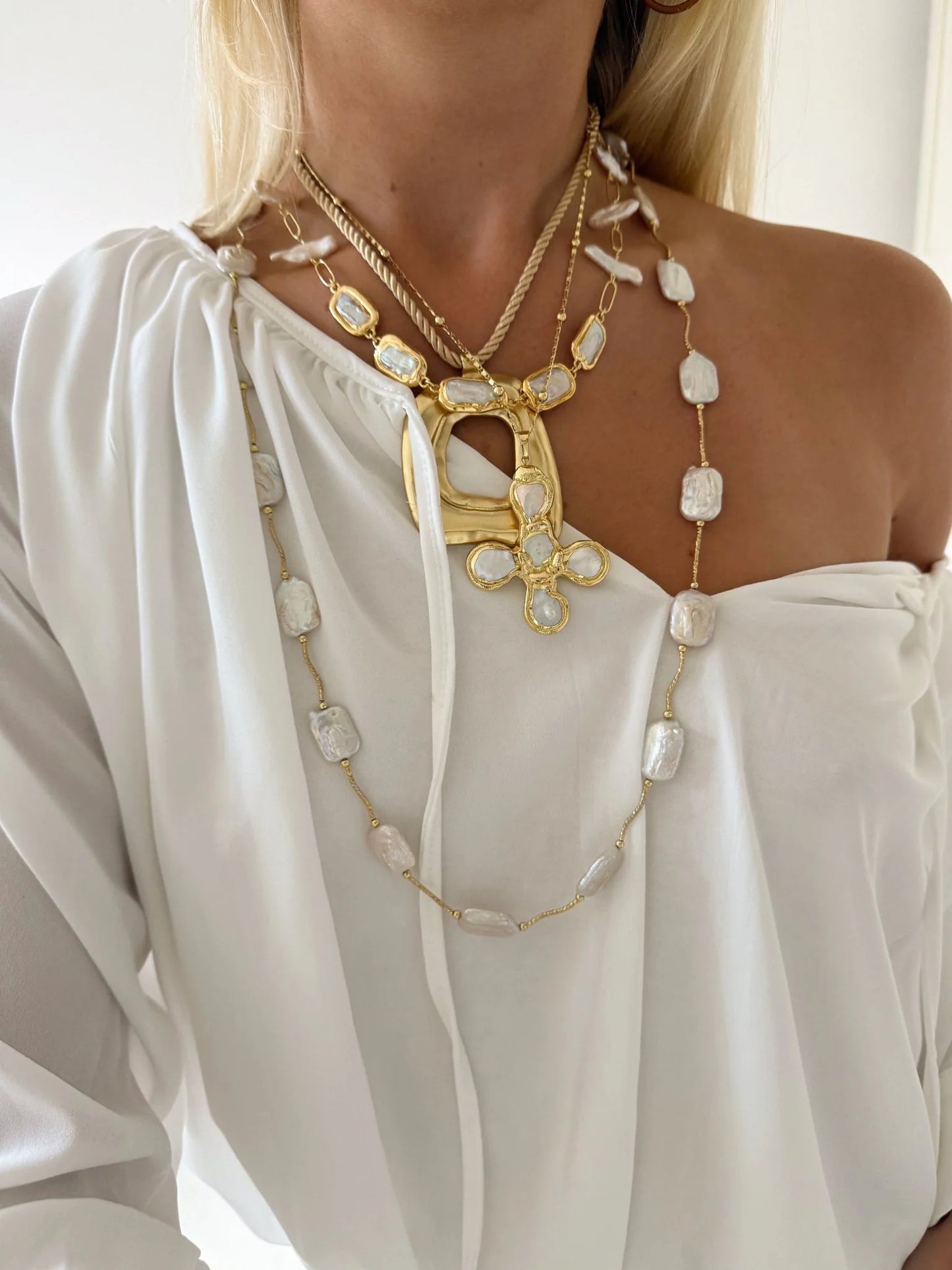 PEARL STONE NECKLACE